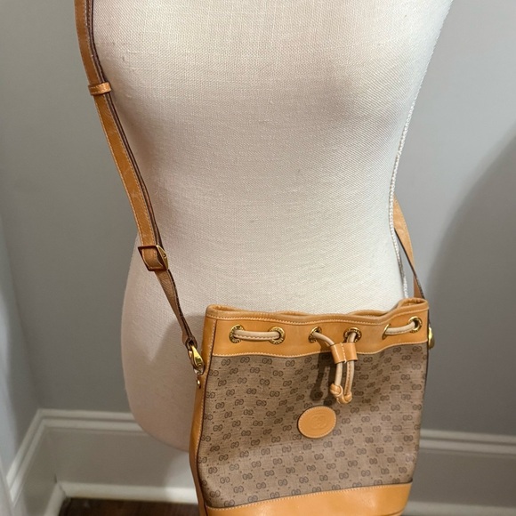 Vintage Gucci GG mini bucket bag - Picture 1 of 12